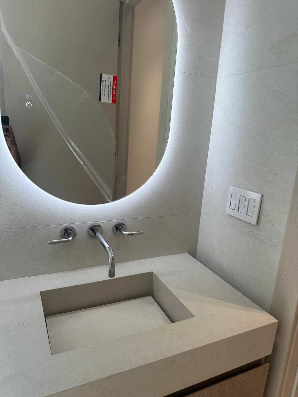 Before and after of a Bathroom remodeling by a plumber in South Miami